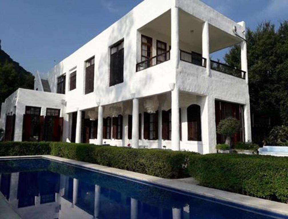 Baanphakrimlay Brassiere Beach Hotel מראה חיצוני תמונה