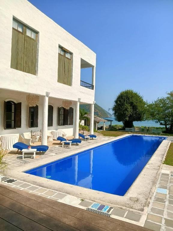Baanphakrimlay Brassiere Beach Hotel מראה חיצוני תמונה