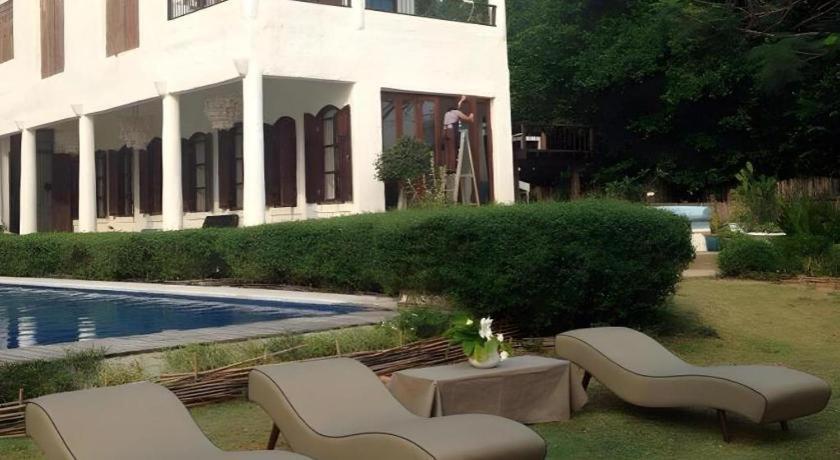 Baanphakrimlay Brassiere Beach Hotel מראה חיצוני תמונה