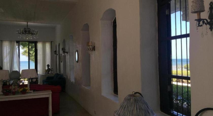 Baanphakrimlay Brassiere Beach Hotel מראה חיצוני תמונה